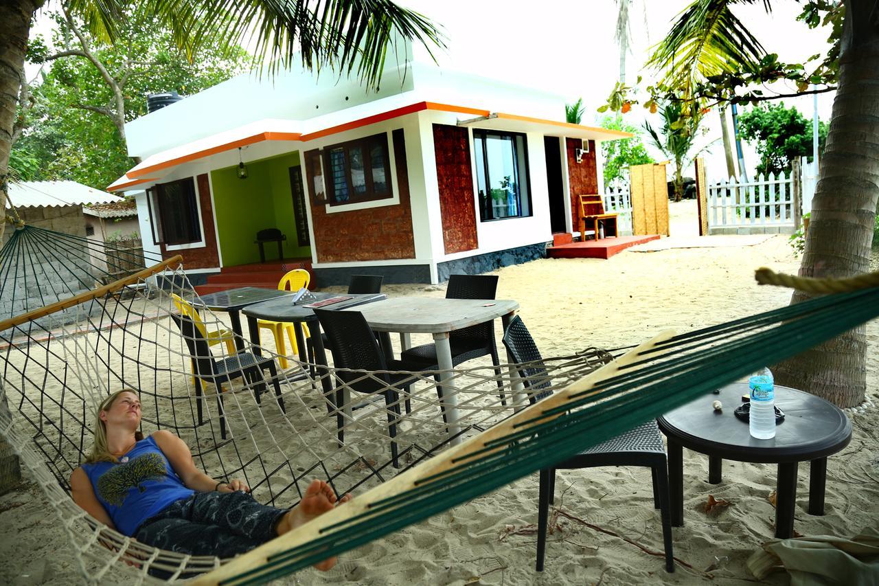 Alappuzha Funky Art Beach House المظهر الخارجي الصورة